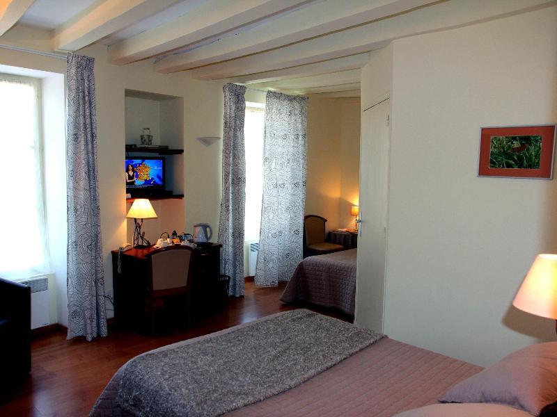 Auberge Du Cheval Blanc Beaumont-Pied-de-Boeuf  Екстер'єр фото
